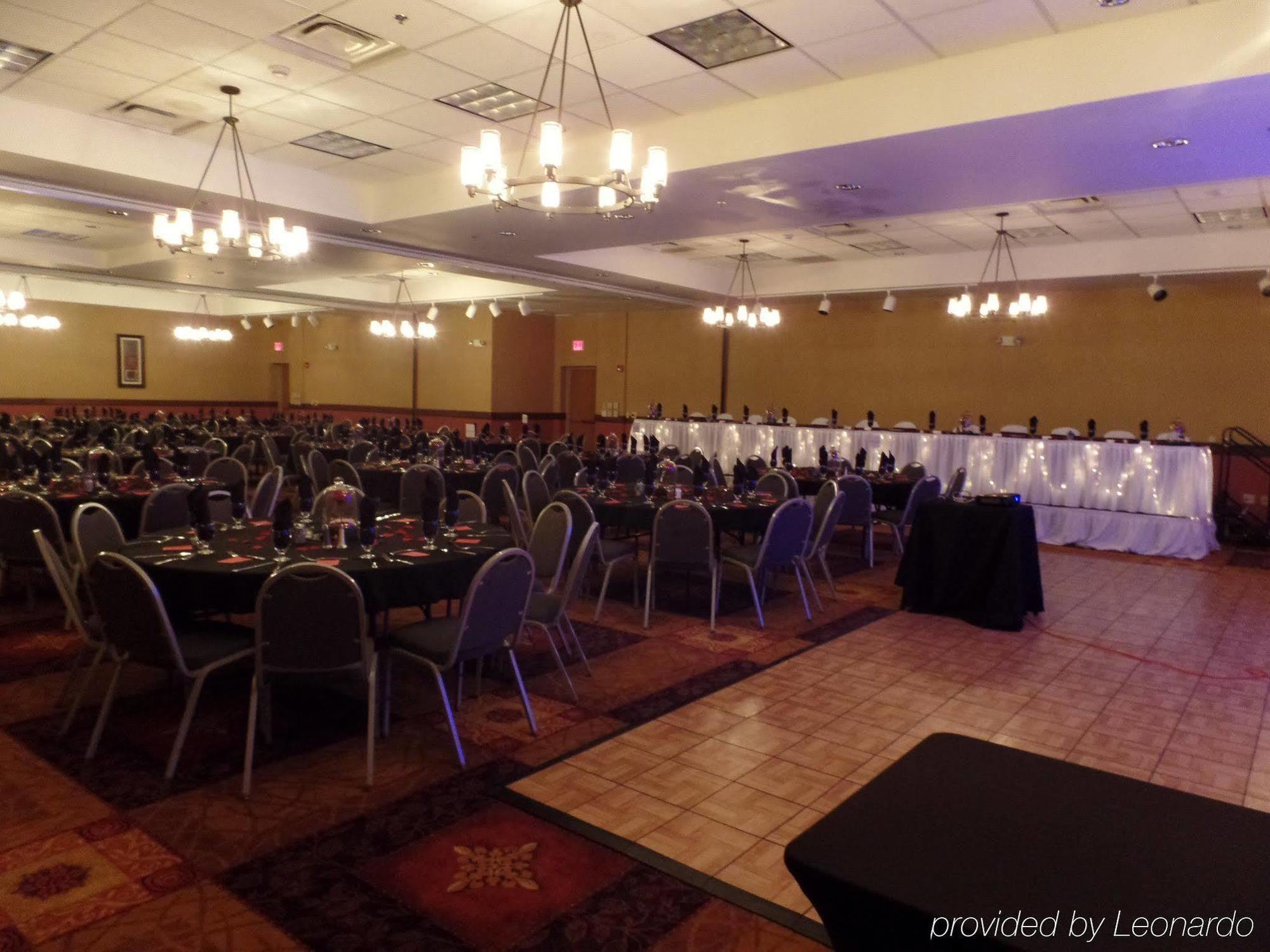 Holiday Inn Hotel & Suites Owatonna Kültér fotó