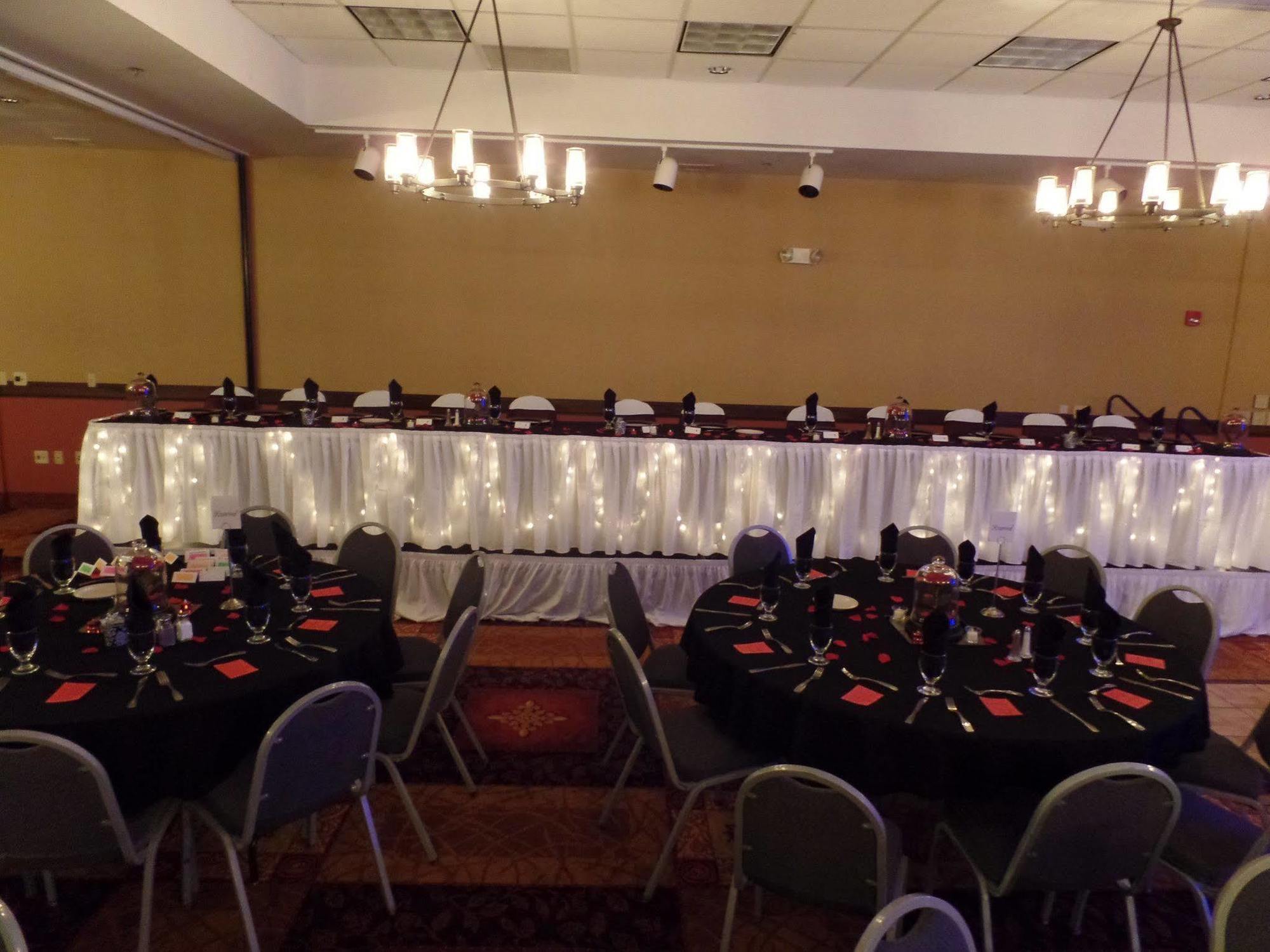 Holiday Inn Hotel & Suites Owatonna Kültér fotó