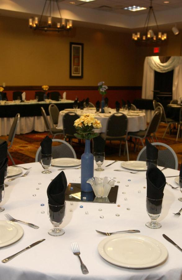 Holiday Inn Hotel & Suites Owatonna Kültér fotó