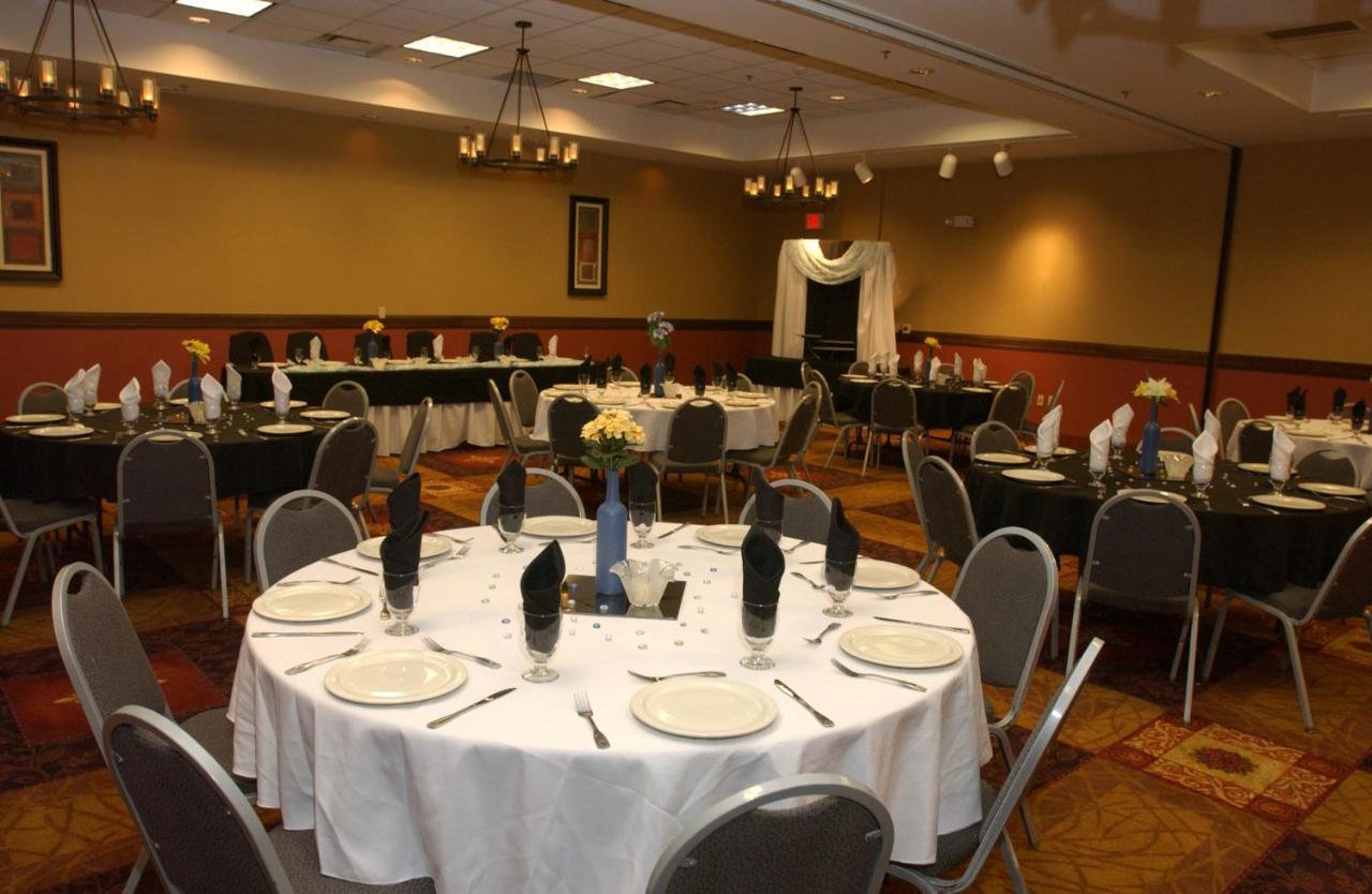 Holiday Inn Hotel & Suites Owatonna Kültér fotó